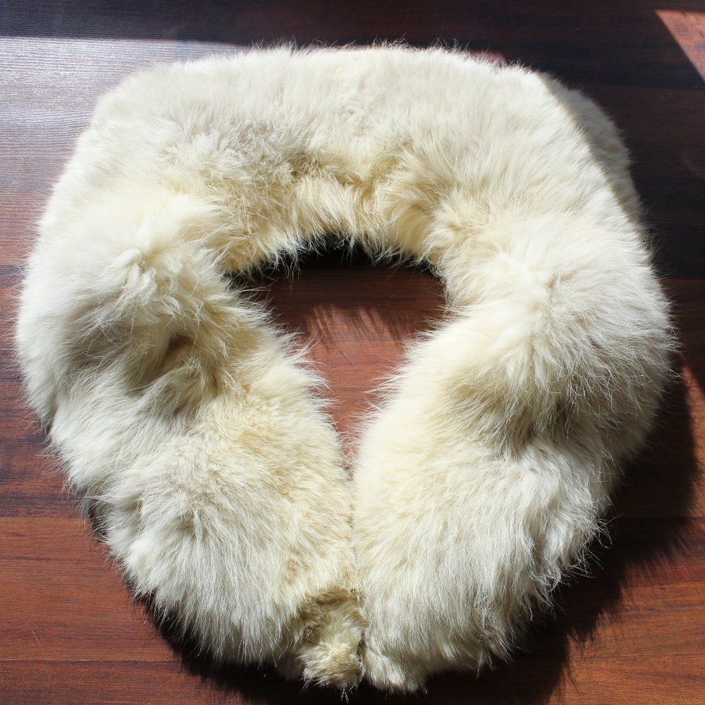 Vintage Women's Faux Fur Stole Shawl Blonde Ivory Cape Wrap Shrug Hollywood